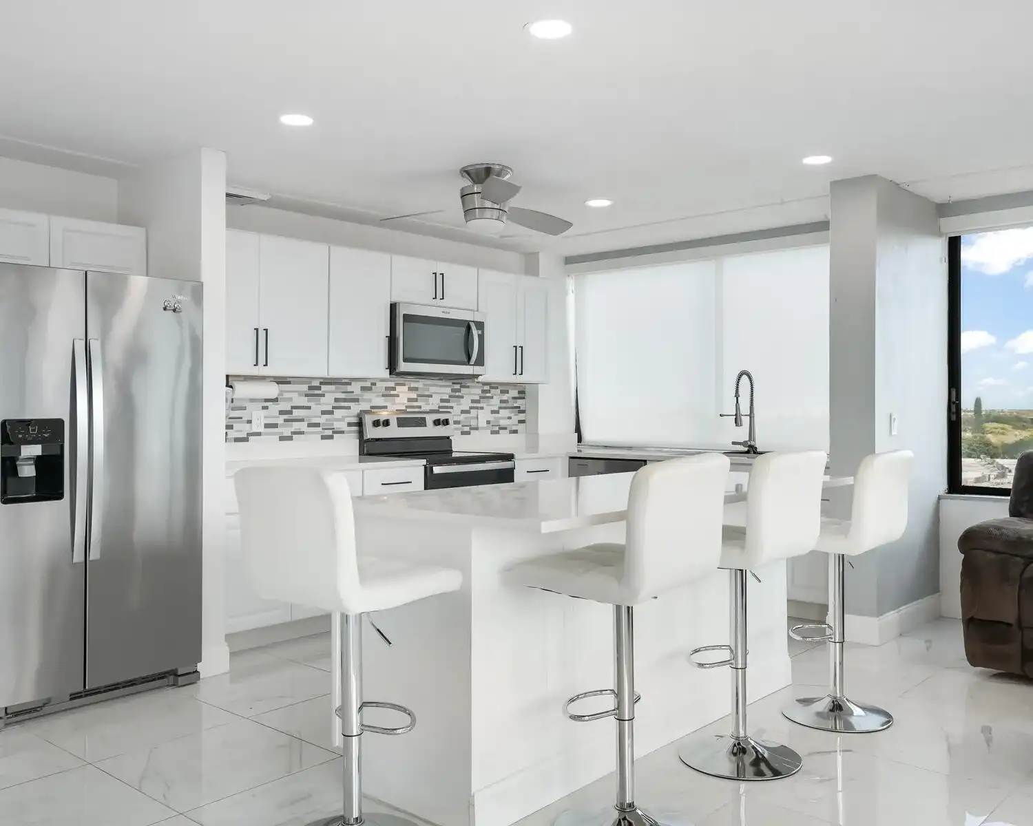 1500 Presidential Way # 806, West Palm Beach FL 33401