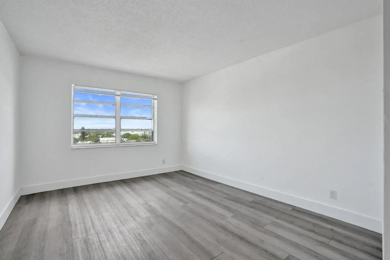 900 NE 18th Avenue # 1004, Fort Lauderdale FL 33304 photo 3