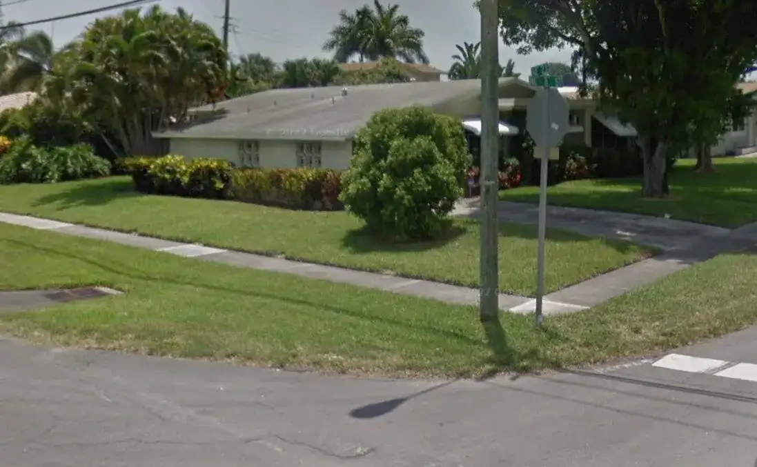 712 NE 23rd Terrace, Pompano Beach FL 33062 photo 4