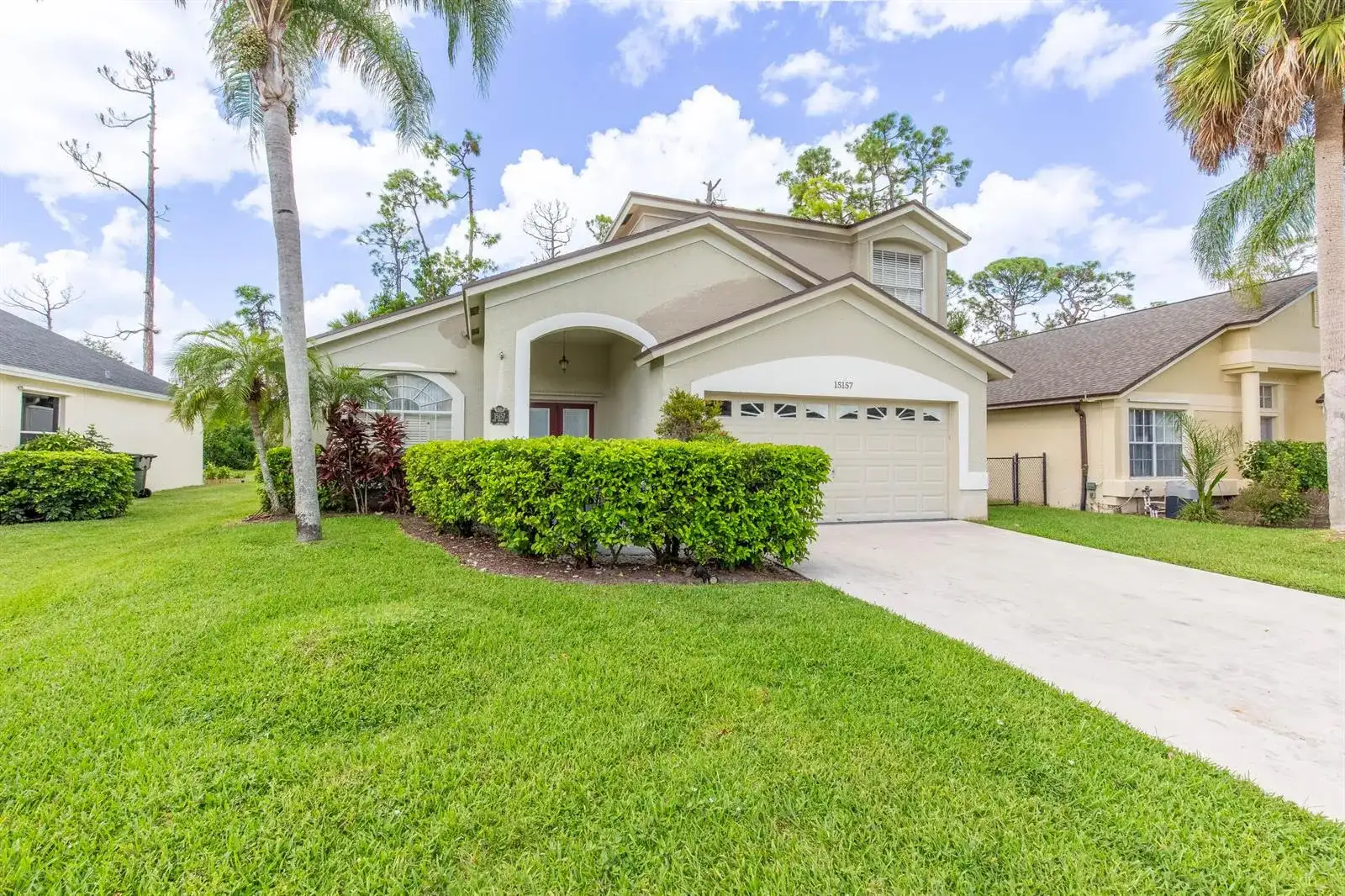 15157 Oak Chase Court, Wellington FL 33414 photo 4