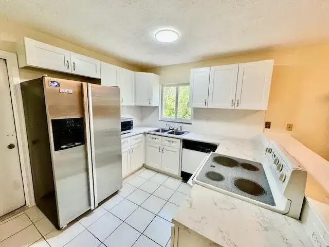 2810 NW 8th Court, Fort Lauderdale FL 33311 photo 4