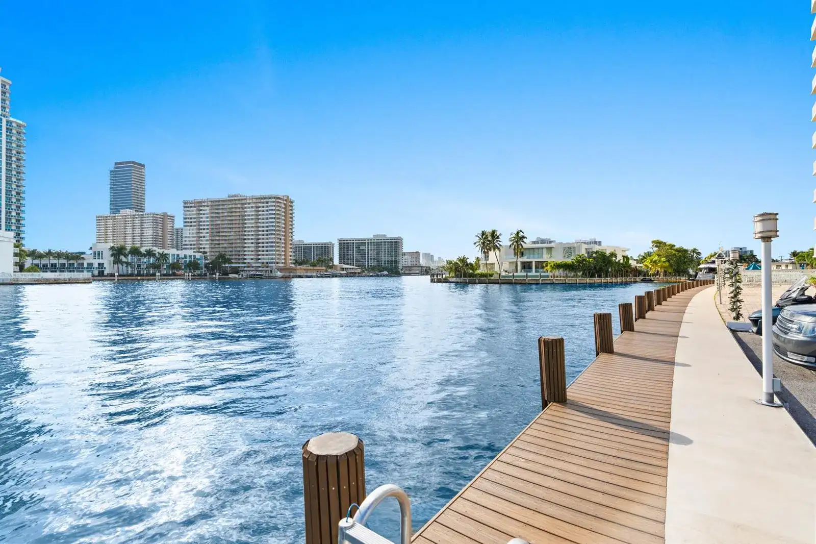 121 Golden Isles Drive, Hallandale Beach FL 33009 photo 3
