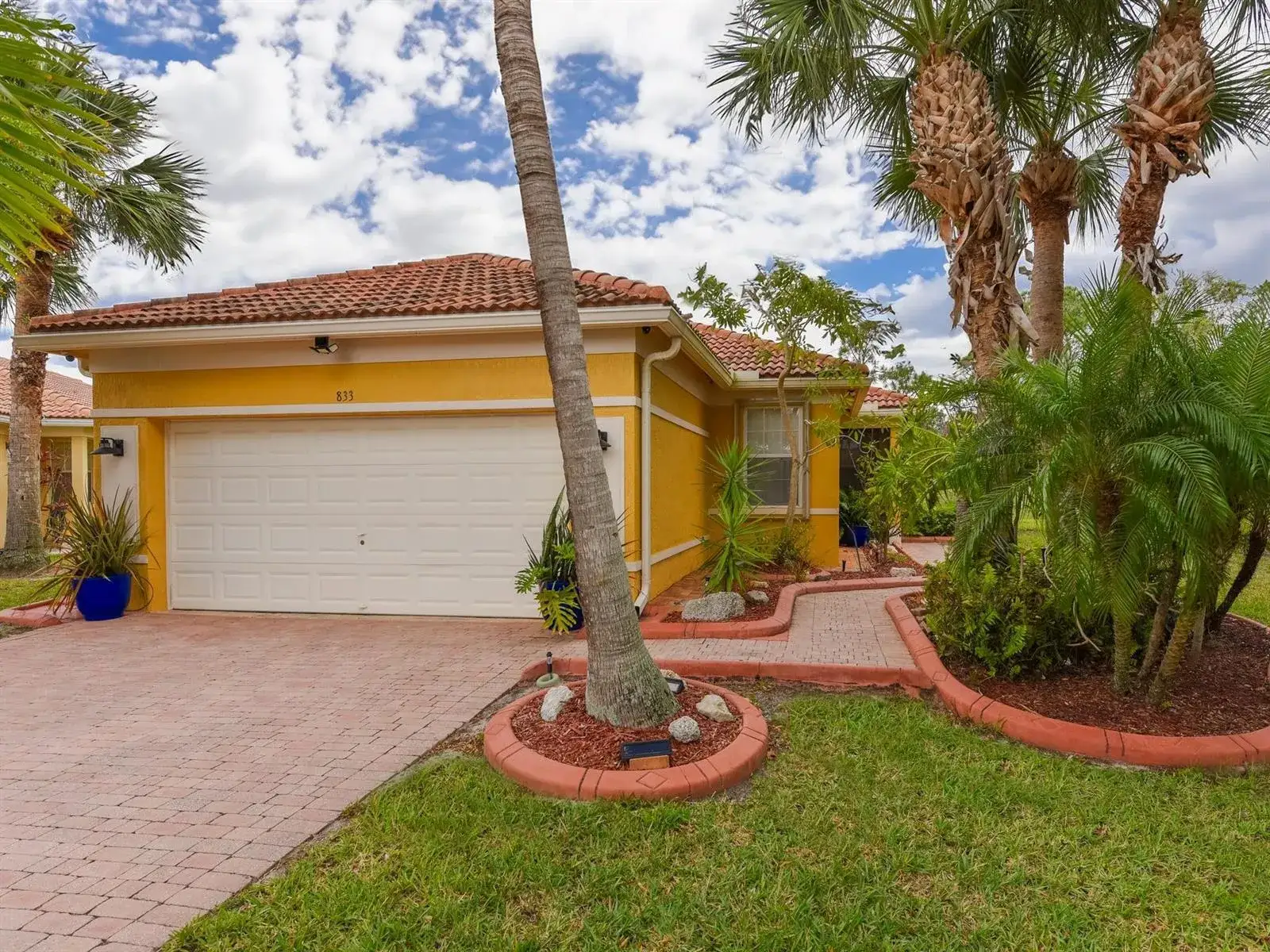 833 NW Rutherford Court NW, Port St. Lucie FL 34983