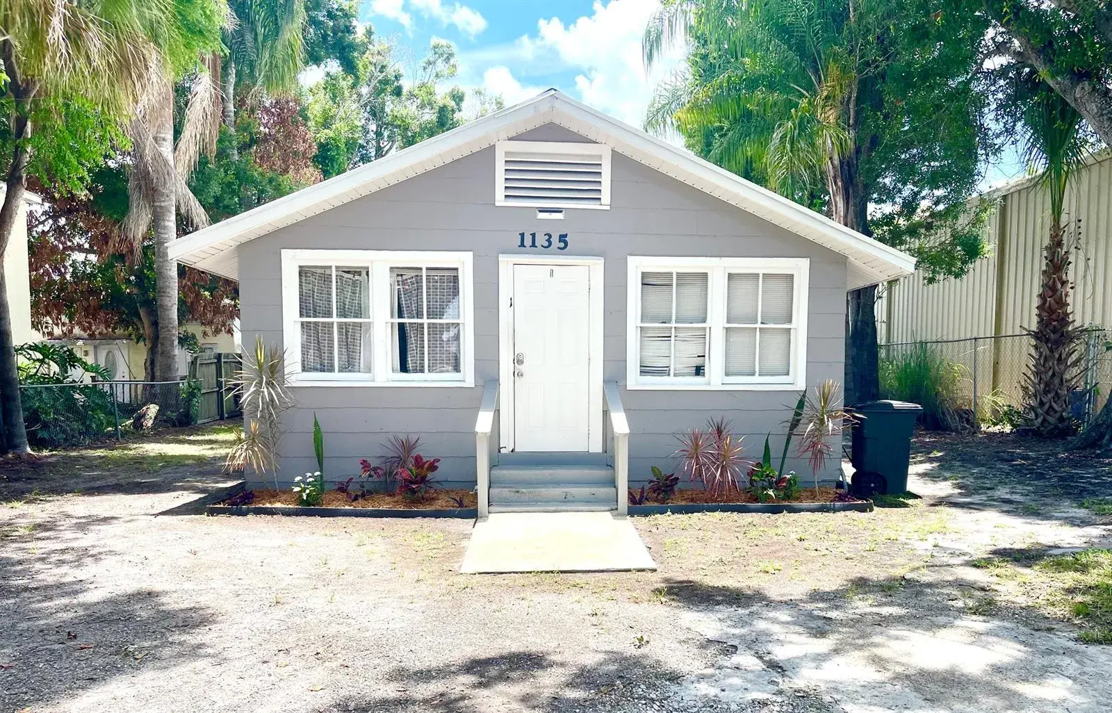 1135 17th Place, Vero Beach FL 32960