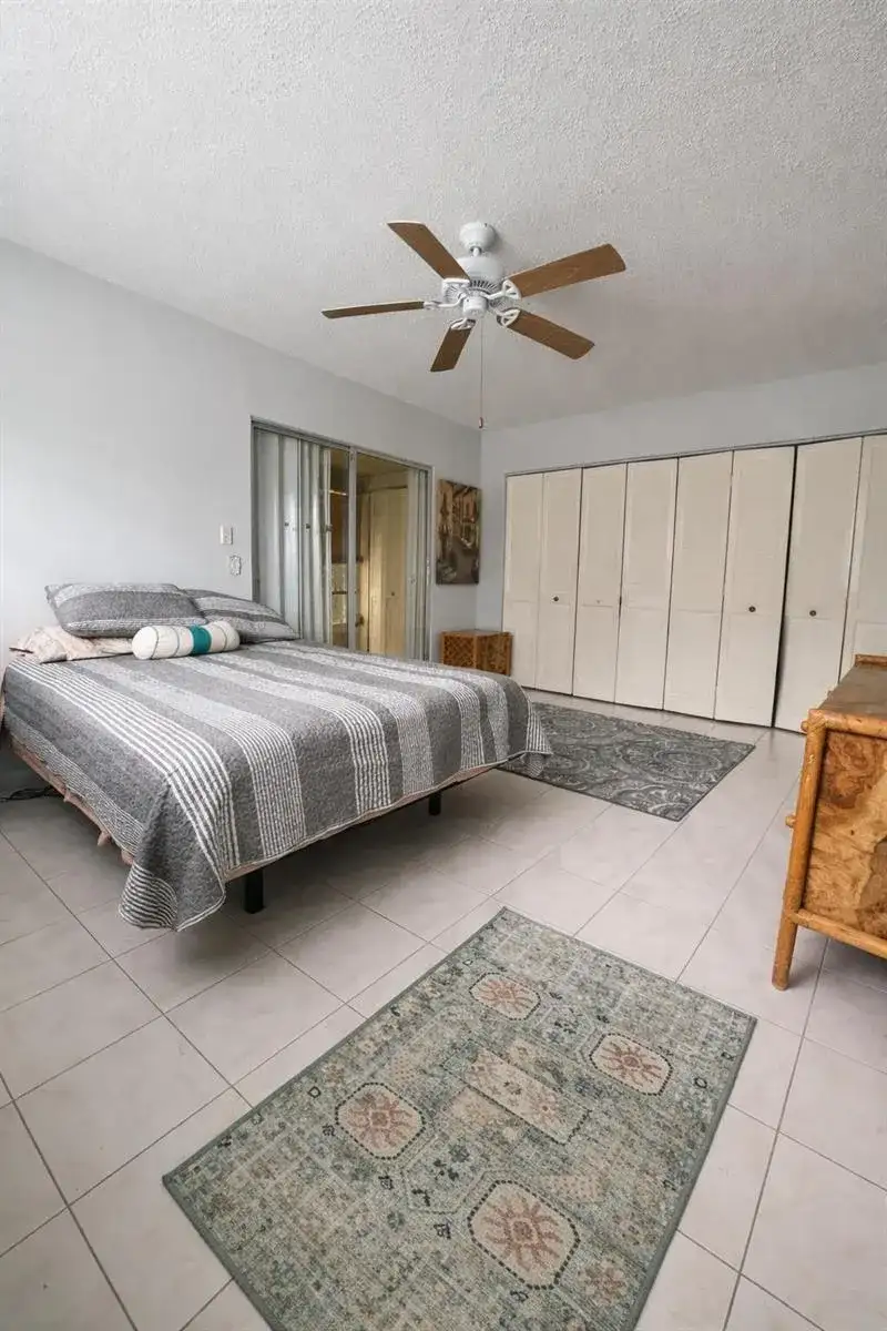 315 Tilford O # 315, Deerfield Beach FL 33442 photo 4