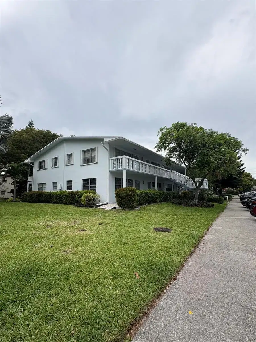 315 Tilford O # 315, Deerfield Beach FL 33442 photo 5