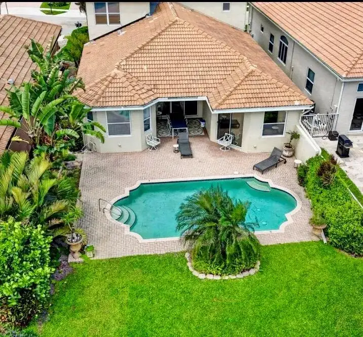 7879 Monarch Court, Delray Beach FL 33446 photo 2