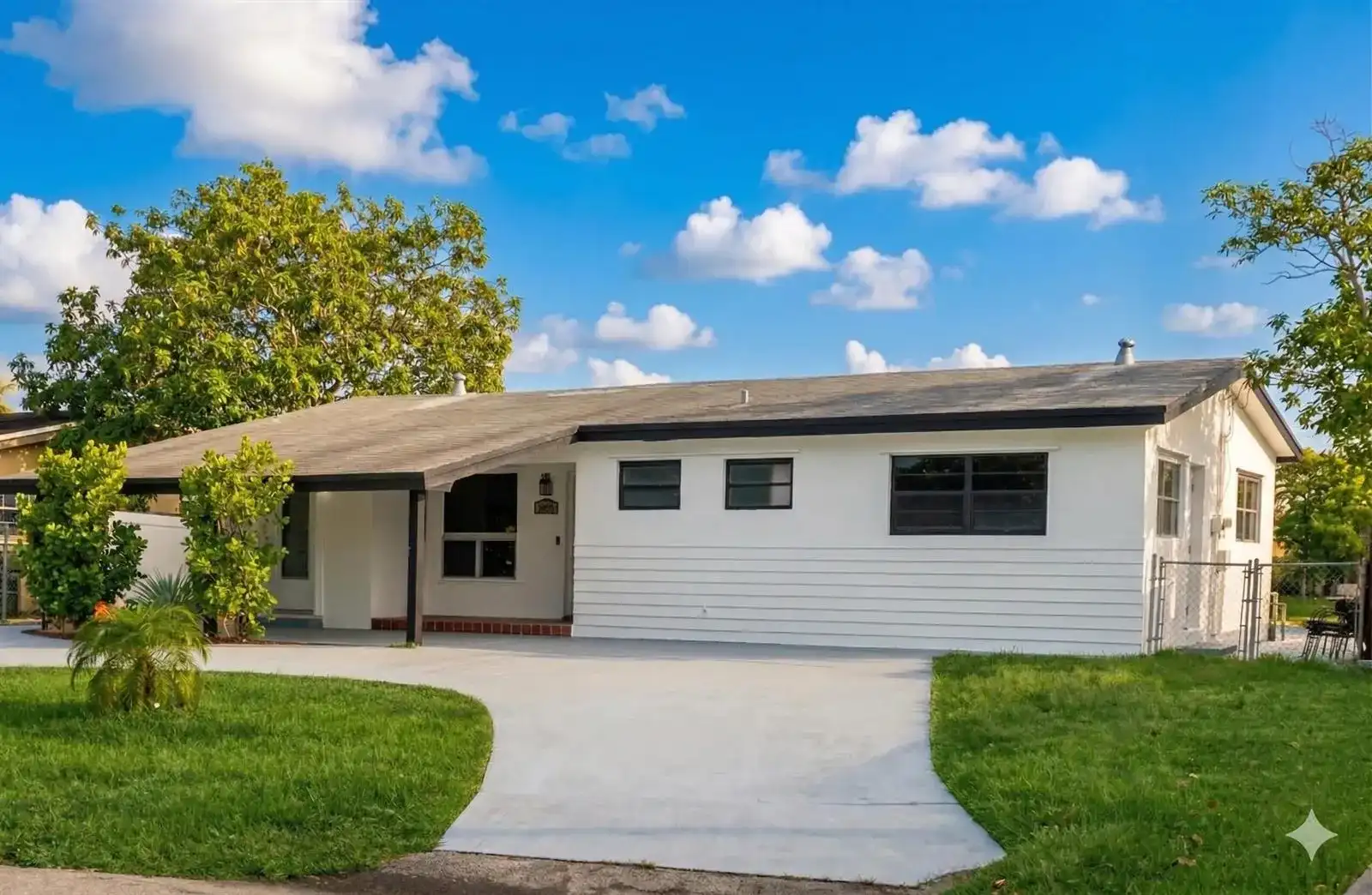 1067 SW 3rd Street, Hallandale Beach FL 33009