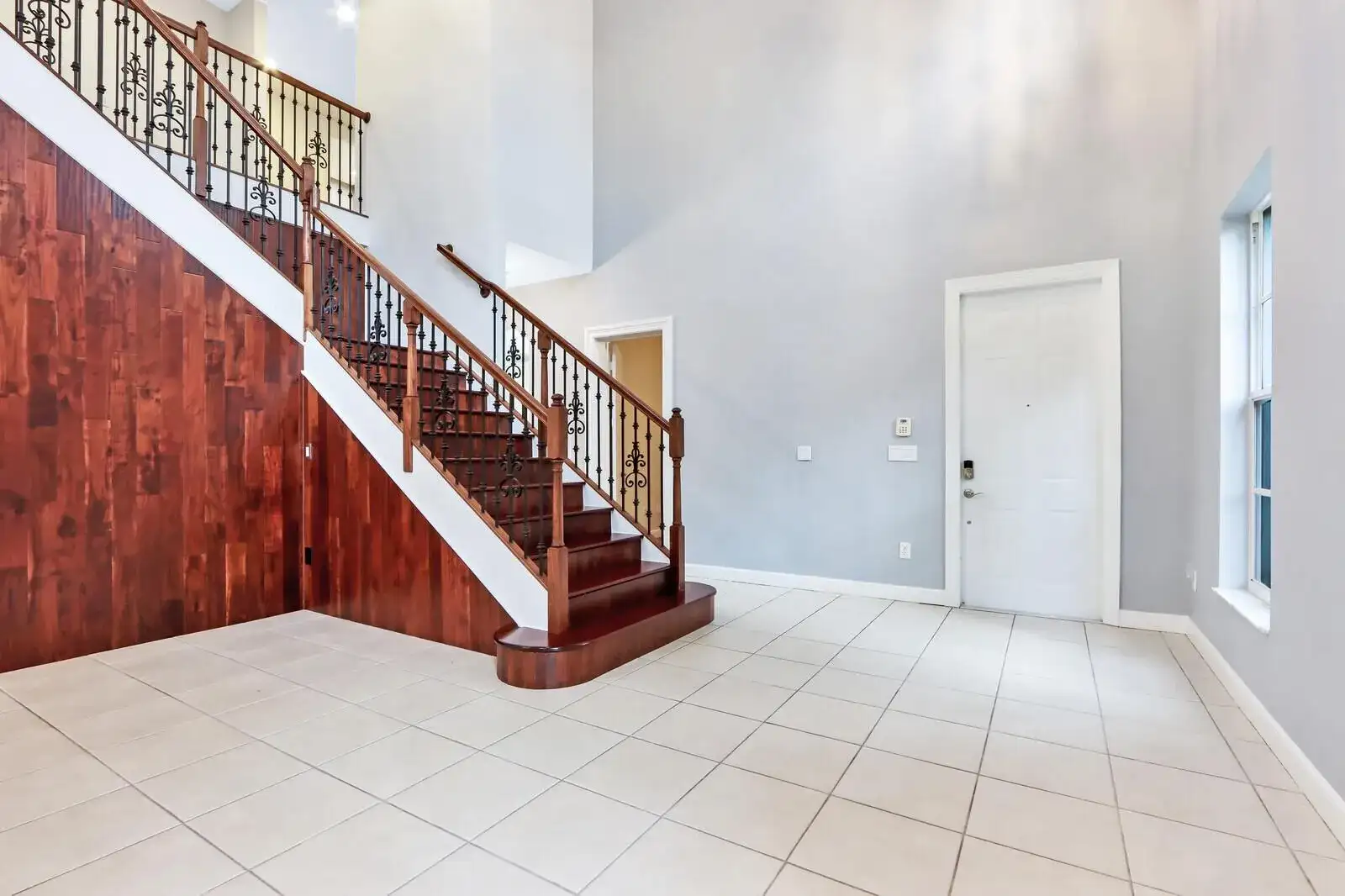 1904 Flower Drive, Palm Beach Gardens FL 33410 photo 4