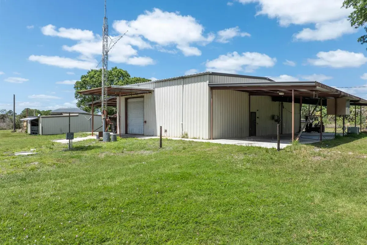 21216 Glades Cut Off Road, Port St. Lucie FL 34987