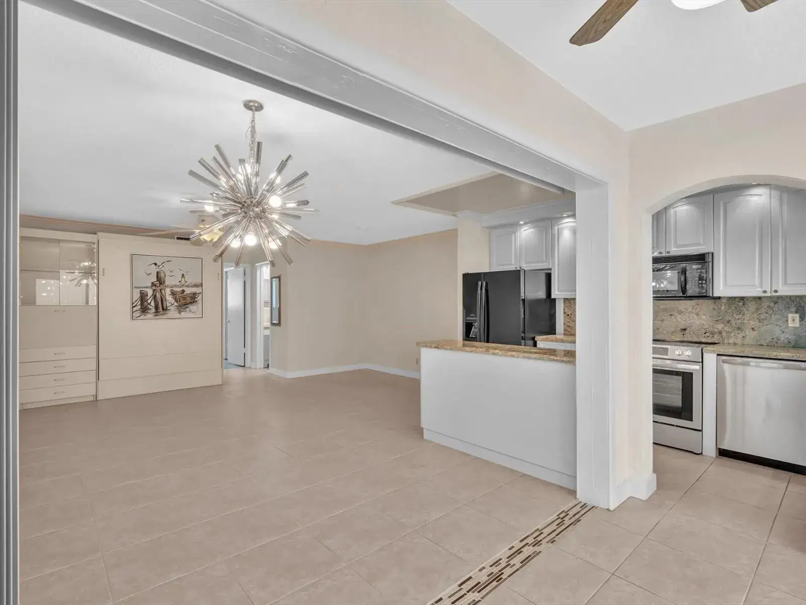 2000 Diana Drive # 207, Hallandale Beach FL 33009