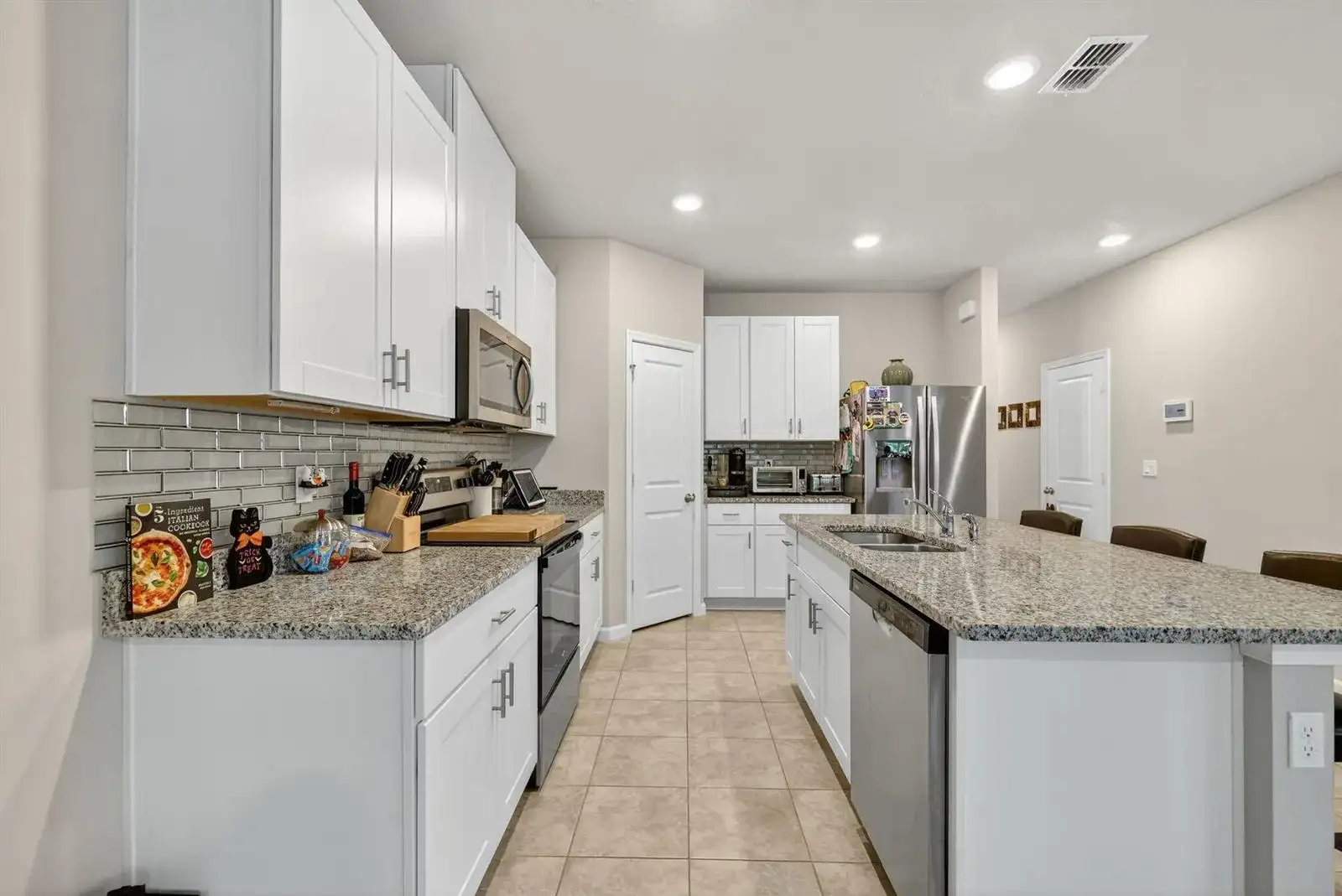 5672 SE Edgewater Circle, Stuart FL 34997 photo 4