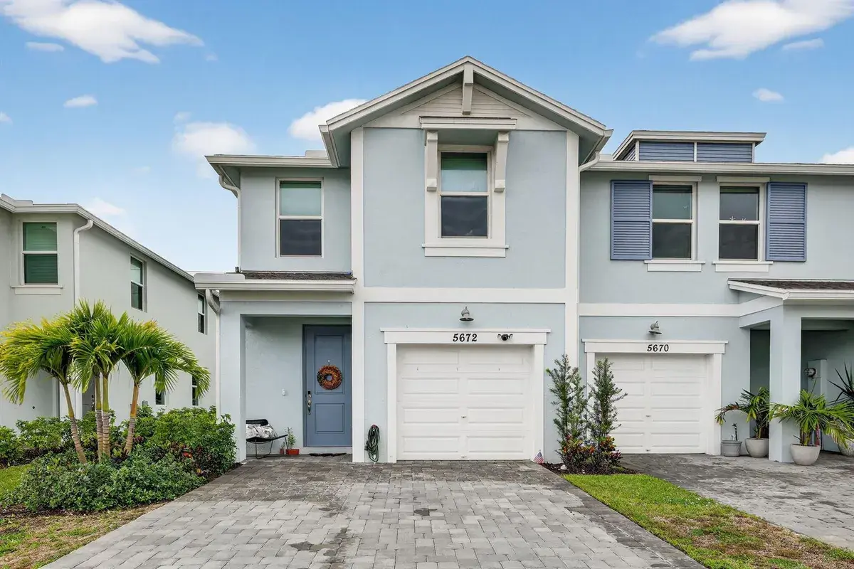 5672 SE Edgewater Circle, Stuart FL 34997
