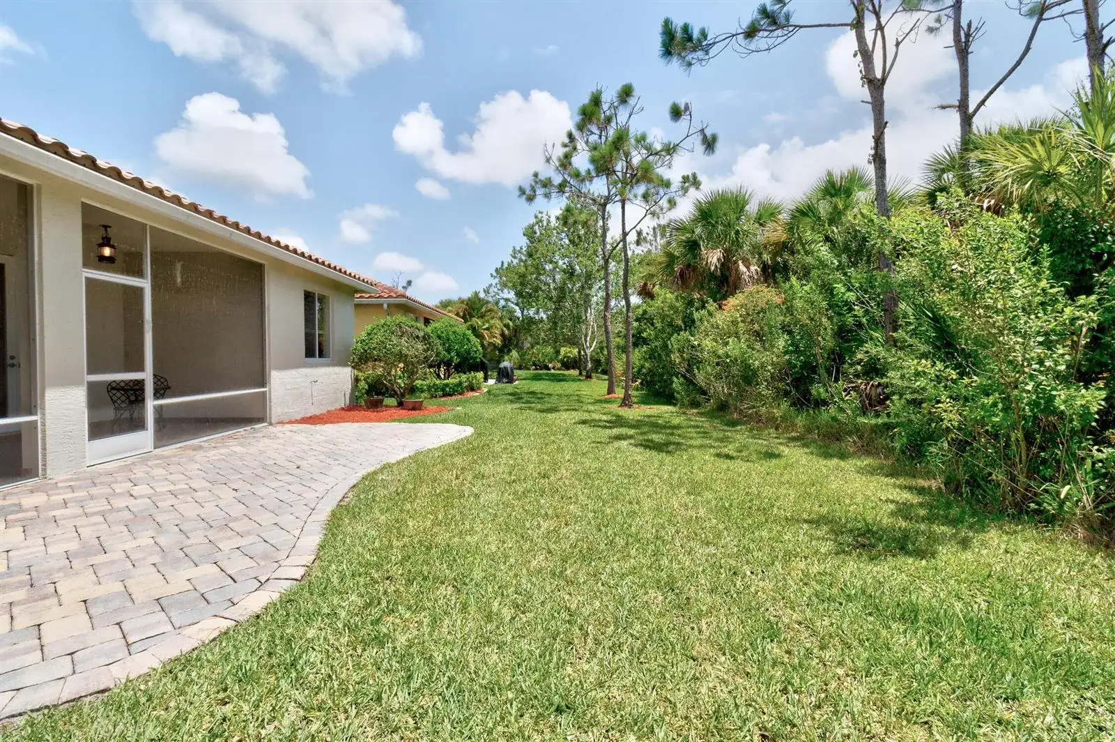 6188 Dorchester Way, Vero Beach FL 32966 photo 4