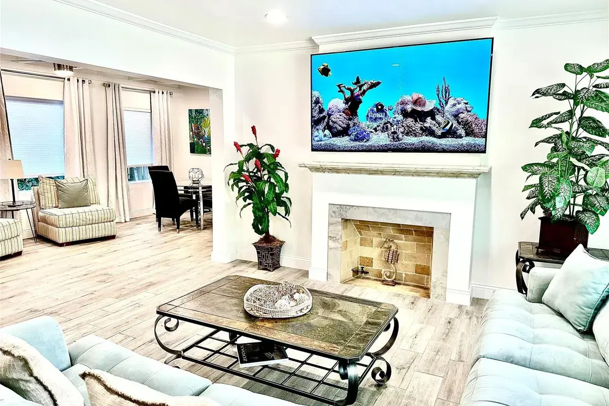 1742 NE 7th Street, Fort Lauderdale FL 33304