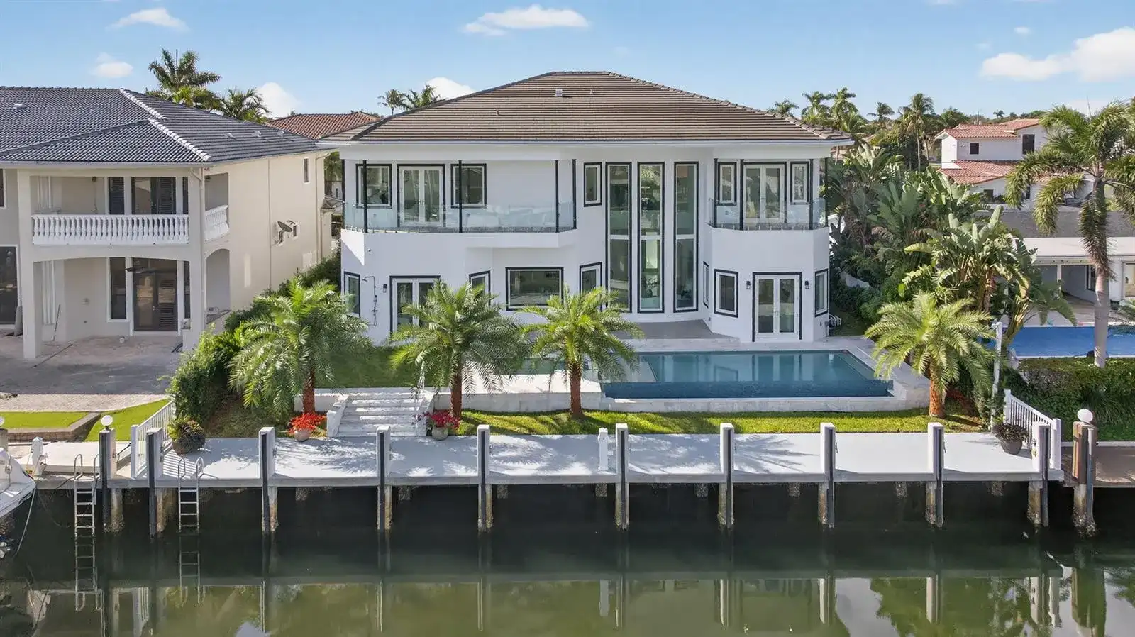 2641 NE 48th Street, Lighthouse Point FL 33064