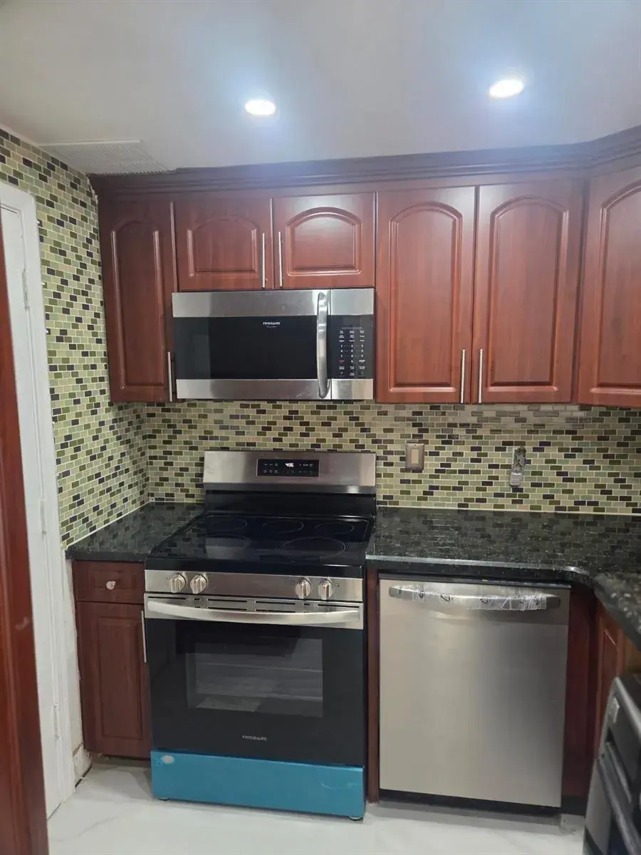 2161 NE 68 Street NE Unit 303, Fort Lauderdale FL 33308