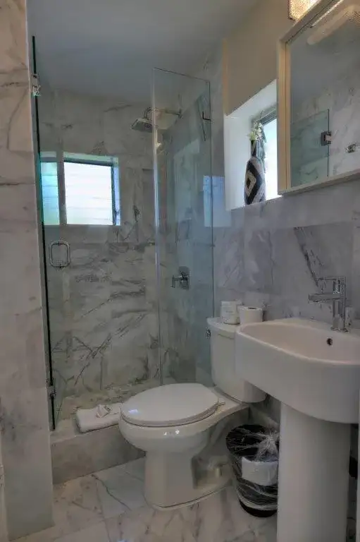 3201 NE 23rd Street, Fort Lauderdale FL 33305 photo 2