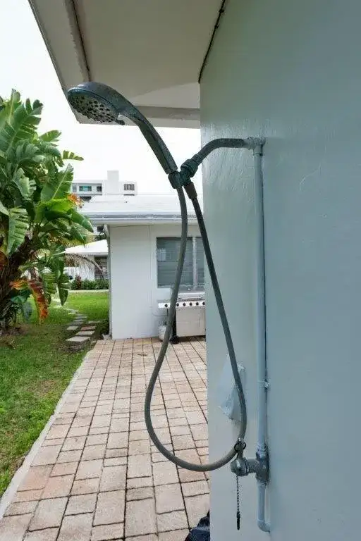 3201 NE 23rd Street, Fort Lauderdale FL 33305 photo 4