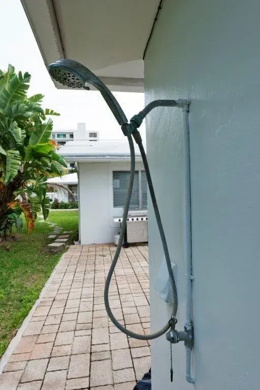 3201 NE 23rd Street, Fort Lauderdale FL 33305