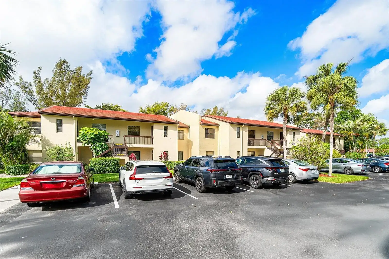 8320 Casa Del Lago # D, Boca Raton FL 33433 photo 2