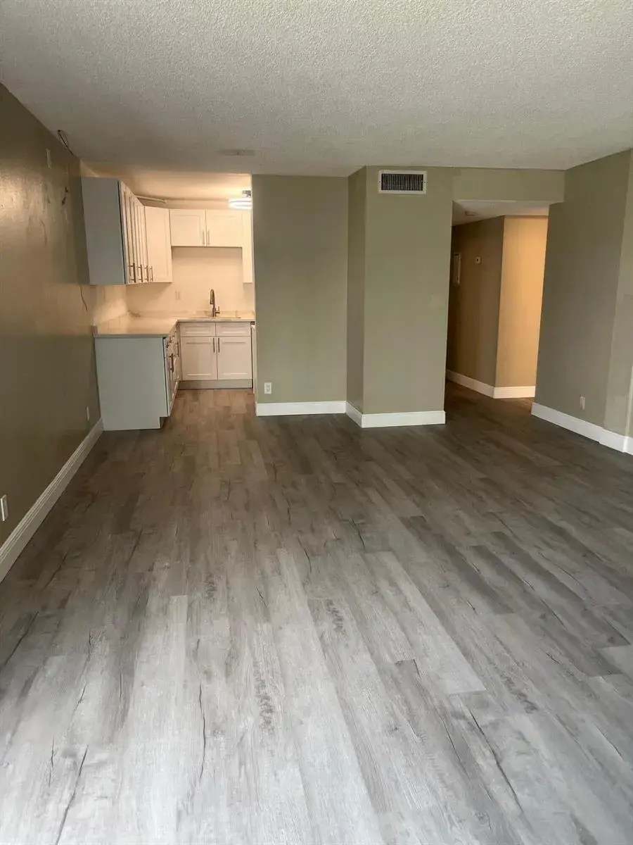 1820 N Congress Avenue # 201, West Palm Beach FL 33401