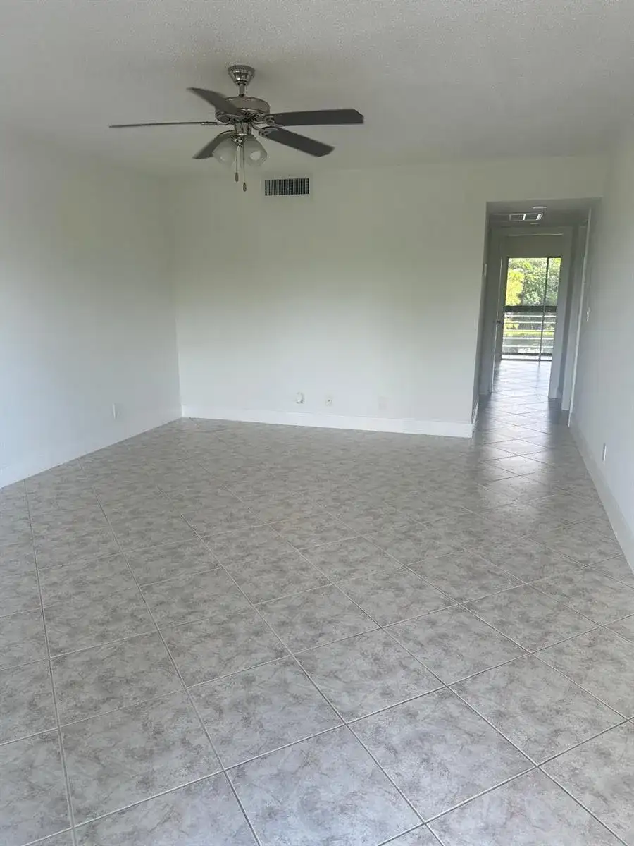 2100 Springdale Boulevard # 303, Palm Springs FL 33461 photo 2