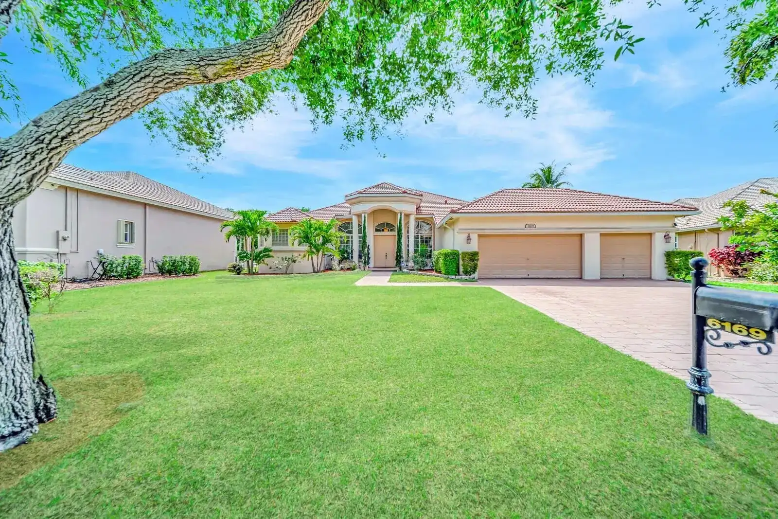 6169 NW 53rd Circle, Coral Springs FL 33067 photo 4