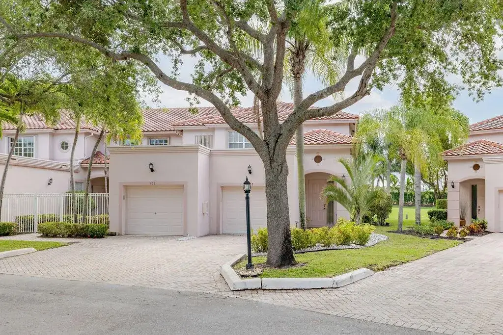 8050 Aberdeen Drive # 202, Boynton Beach FL 33472 photo 4
