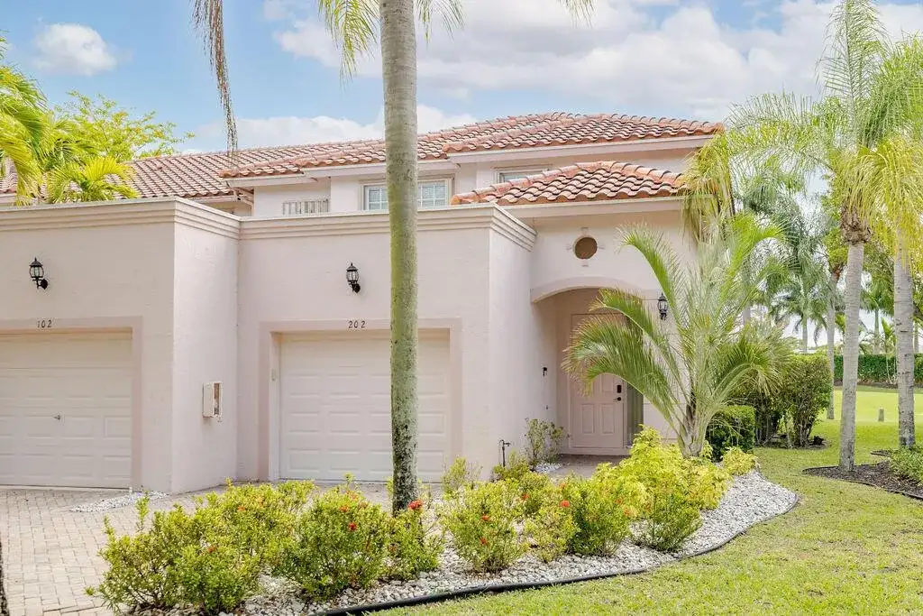8050 Aberdeen Drive # 202, Boynton Beach FL 33472 photo 5