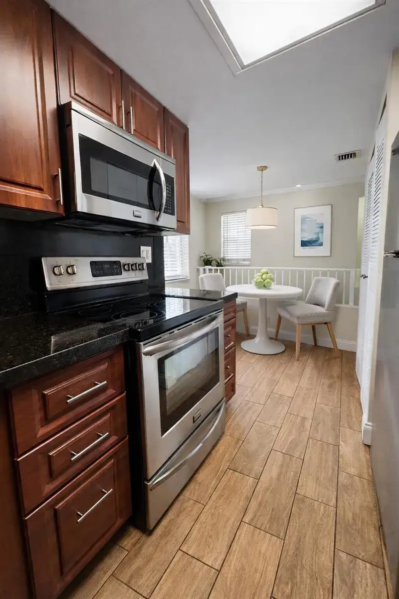 2837 N Course Drive # 202, Pompano Beach FL 33069