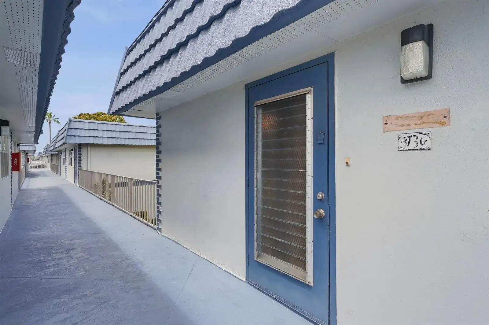 373 Tuscany G, Delray Beach FL 33446 photo 2