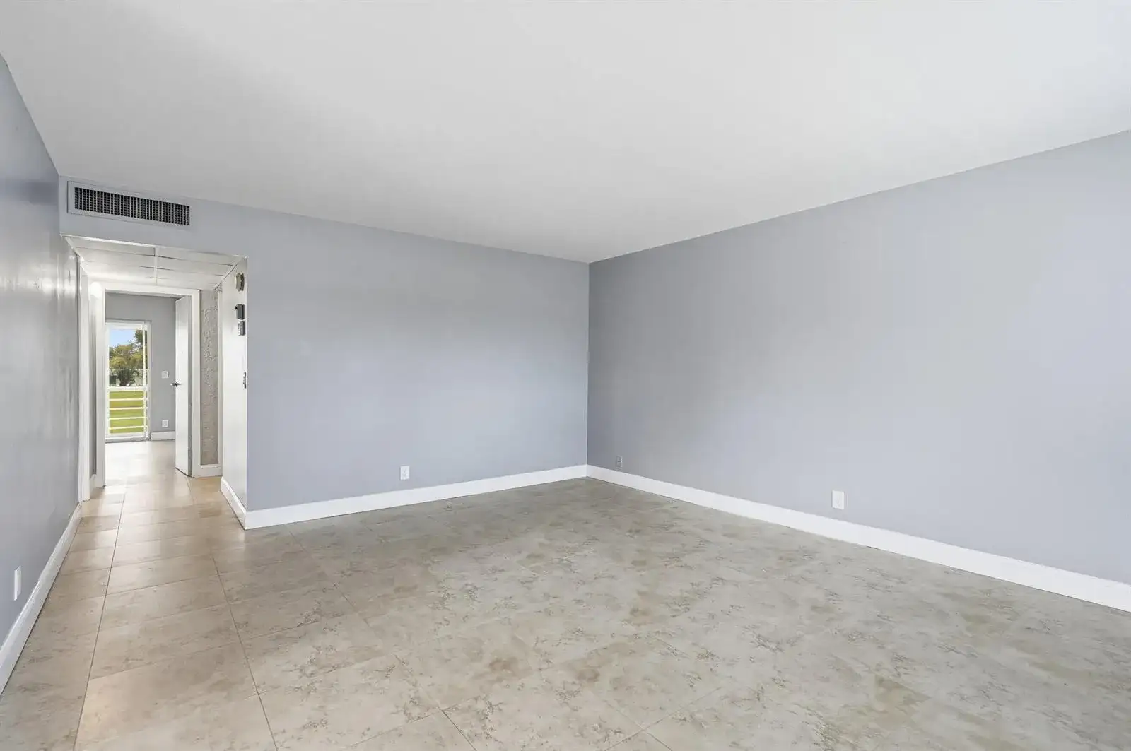 373 Tuscany G, Delray Beach FL 33446 photo 4