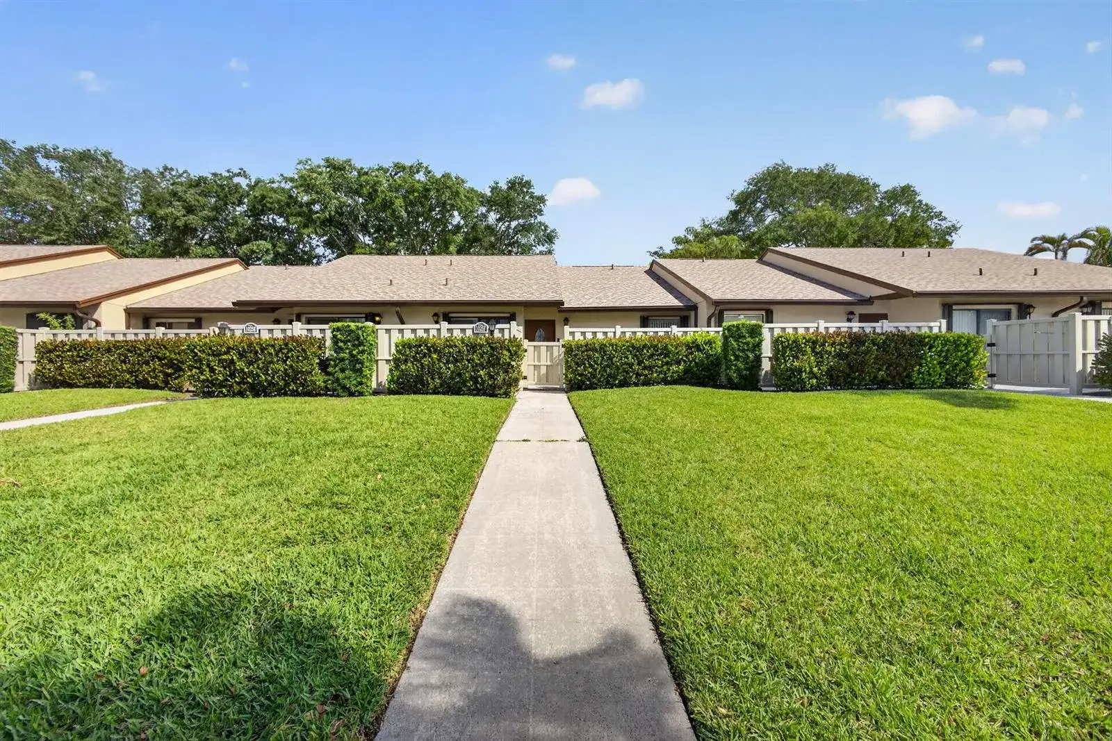 1025 Green Pine Boulevard # F, West Palm Beach FL 33409 photo 2