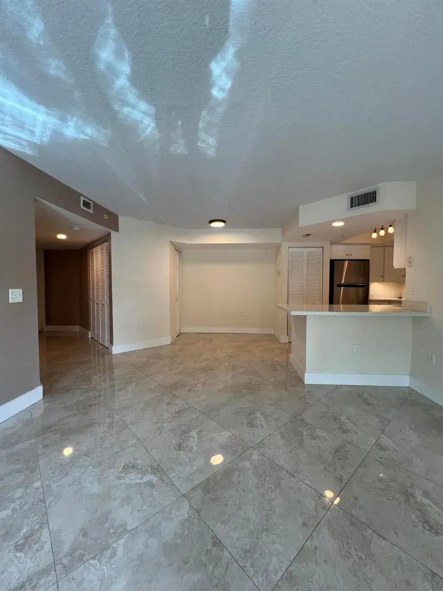4187 N Haverhill Road # 506, West Palm Beach FL 33417 photo 3