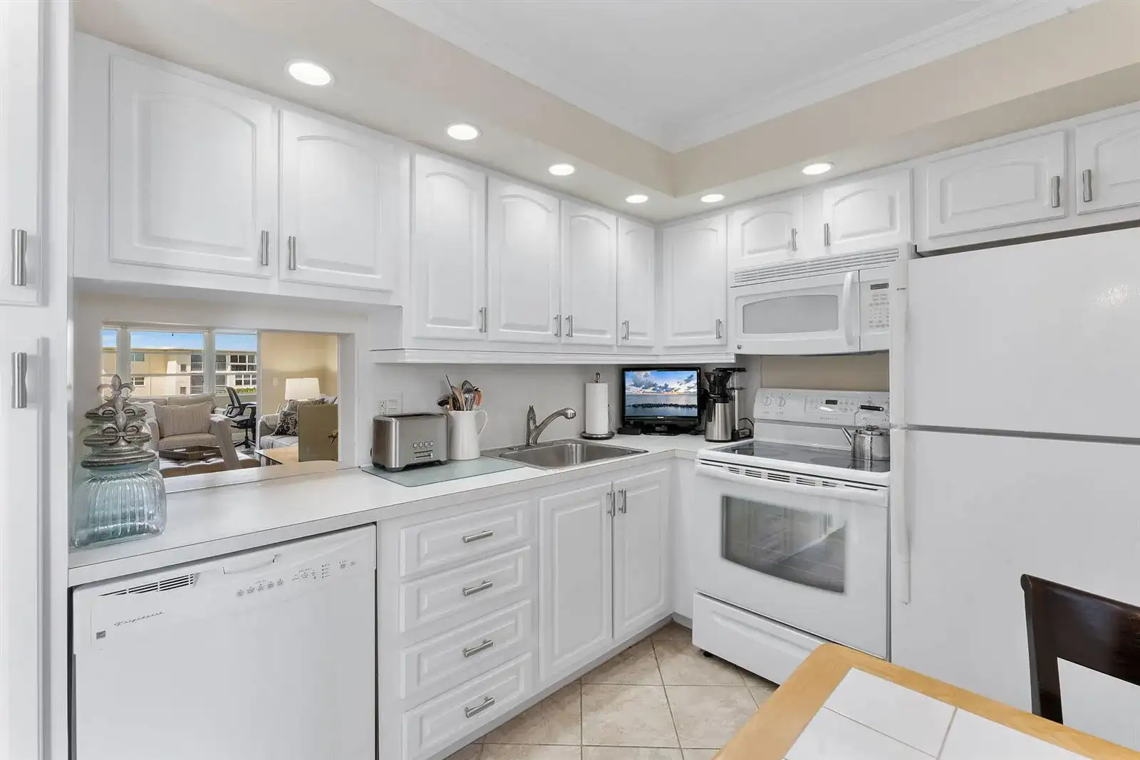 2515 NE 2nd Court # 405, Boynton Beach FL 33435 photo 5