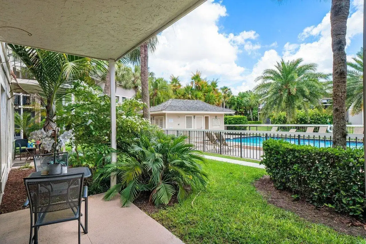 11863 Wimbledon Circle # 432, Wellington FL 33414 photo 4