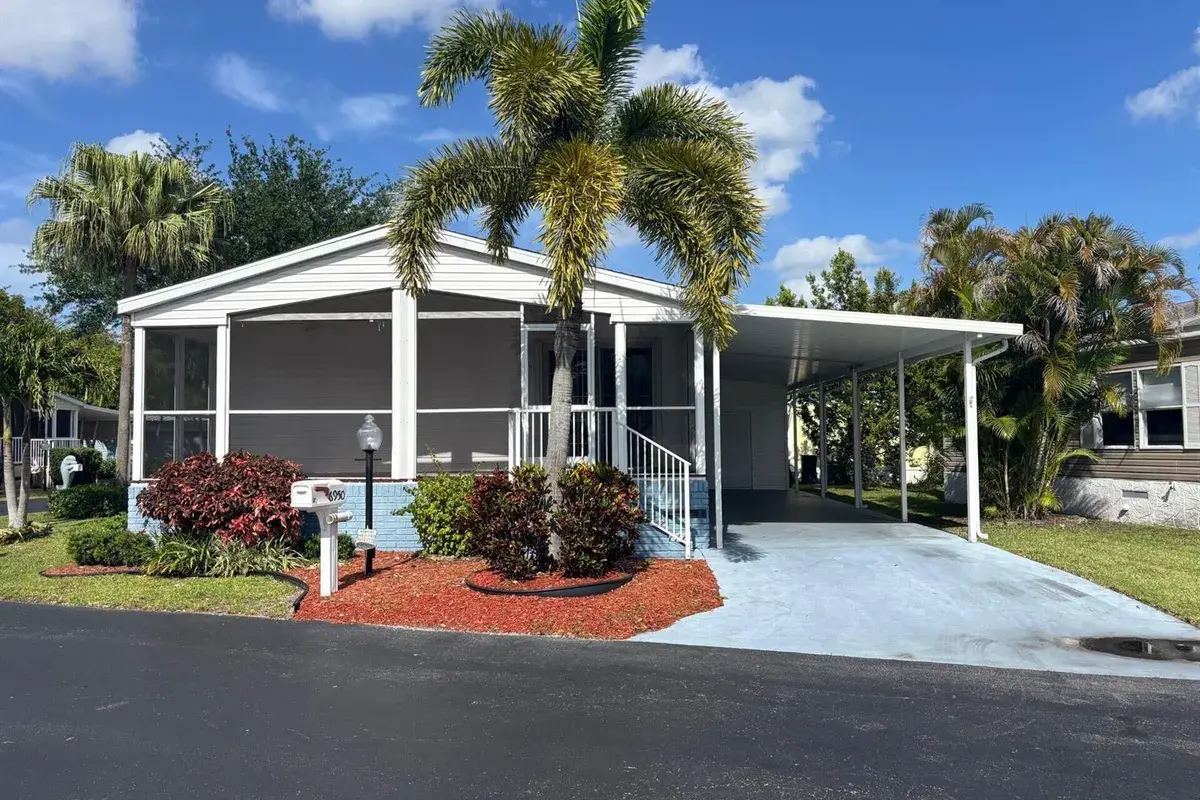 6950 NW 44th Avenue, Coconut Creek FL 33073