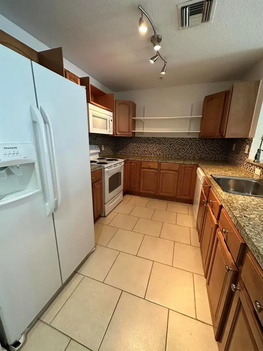 1203 Town Center Drive # 314, Jupiter FL 33458 photo 2