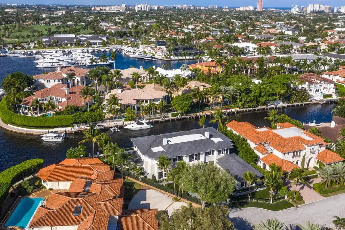 133 W Coconut Palm Road, Boca Raton FL 33432 photo 4