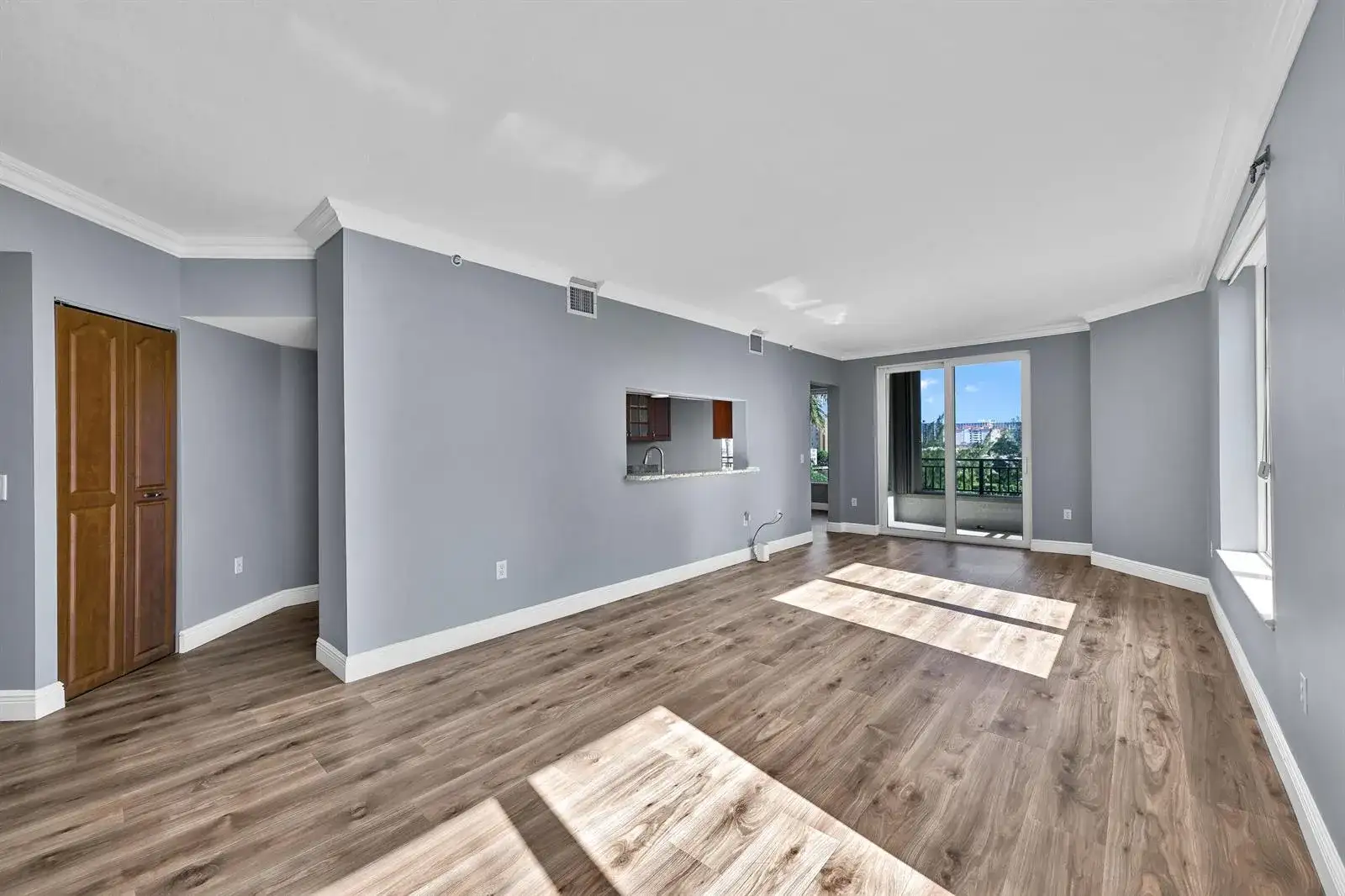 2880 NE 14th St Causeway # 413, Pompano Beach FL 33062 photo 2