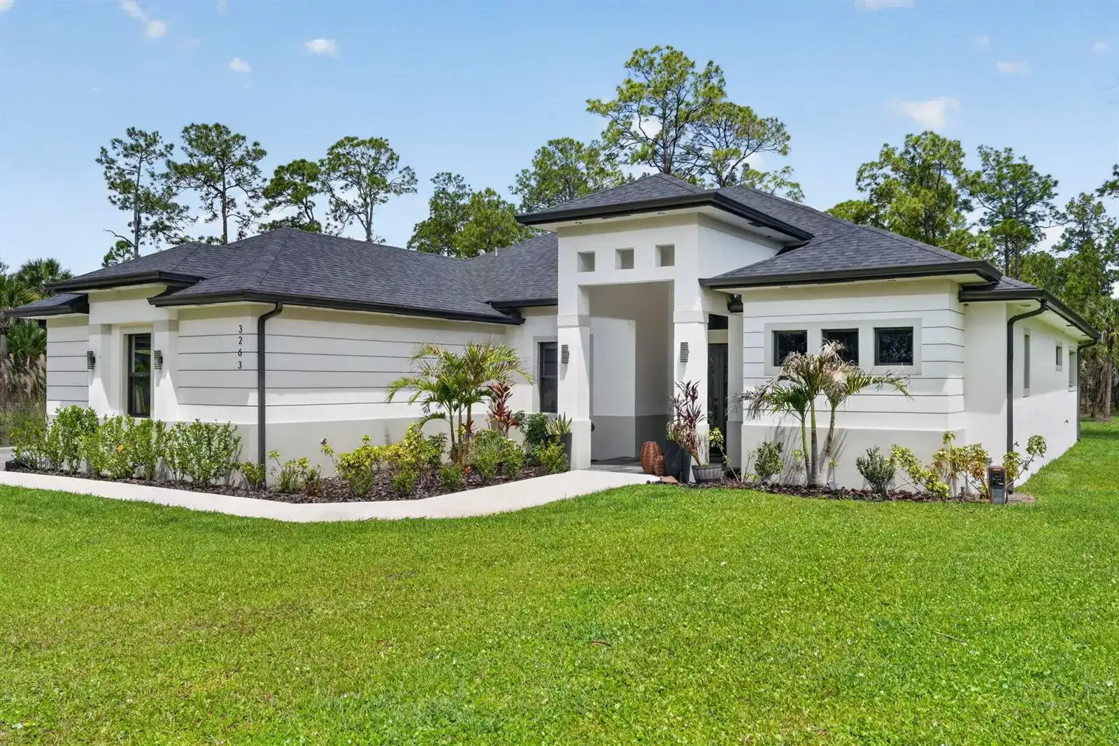 3263 SE 40th Ave Avenue SE, Naples FL 34117 photo 2