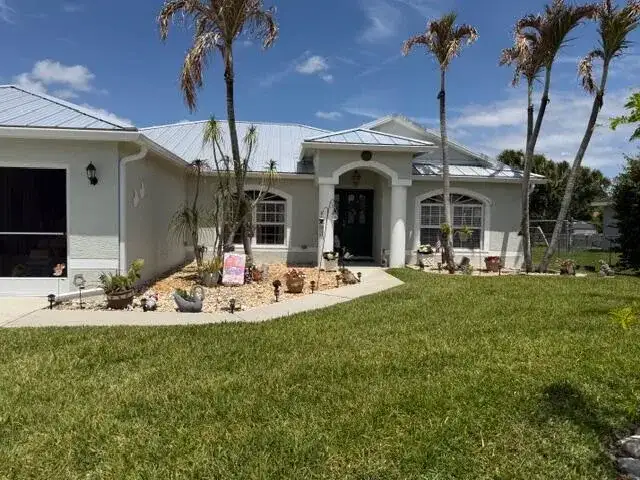 925 SW Worcester Lane SW, Port St. Lucie FL 34953 photo 2