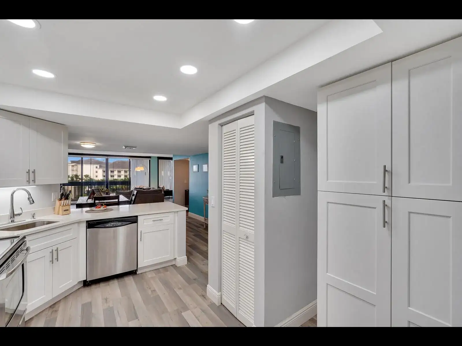 2400 Presidential Way # 401, West Palm Beach FL 33401 photo 5