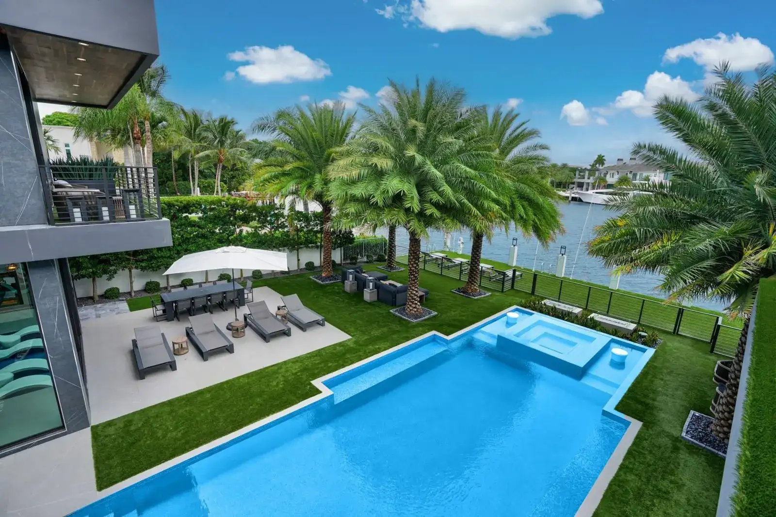 671 Middle River Drive, Fort Lauderdale FL 33304 photo 3