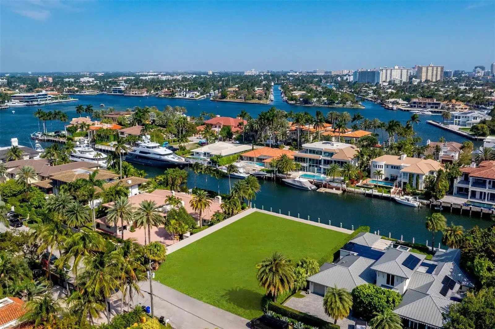 2455 Del Lago Drive, Fort Lauderdale FL 33316 photo 3