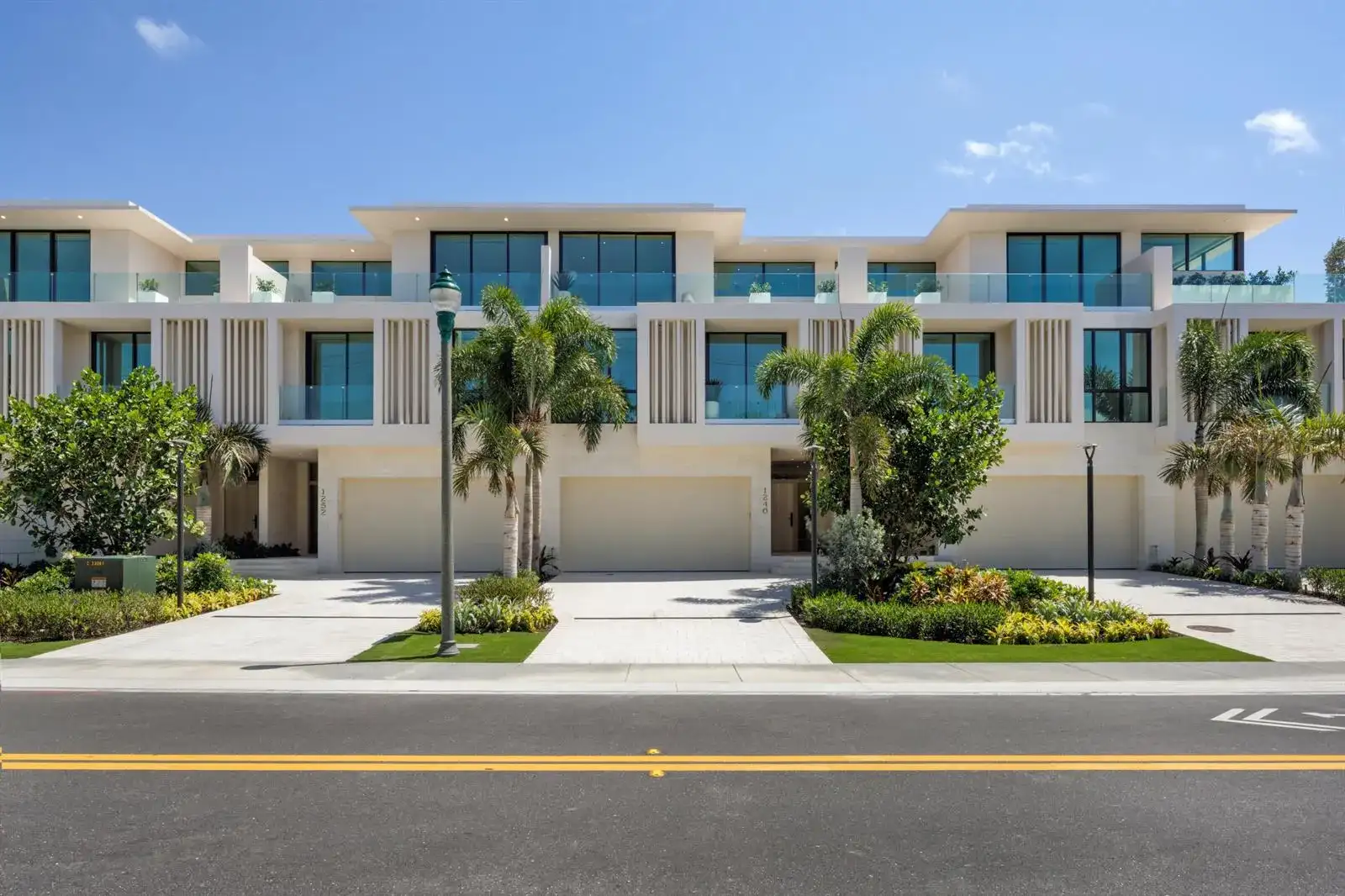 1258 George Bush Boulevard, Delray Beach FL 33483 photo 2