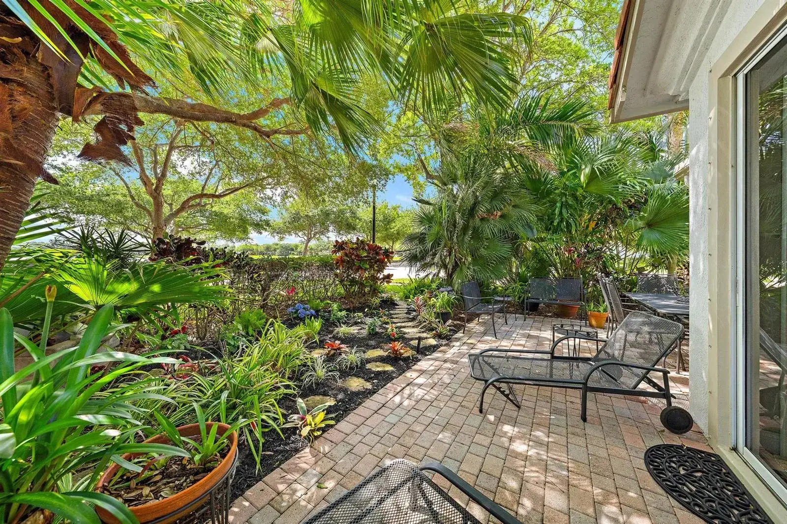 520 Tomahawk Court, Palm Beach Gardens FL 33410 photo 5
