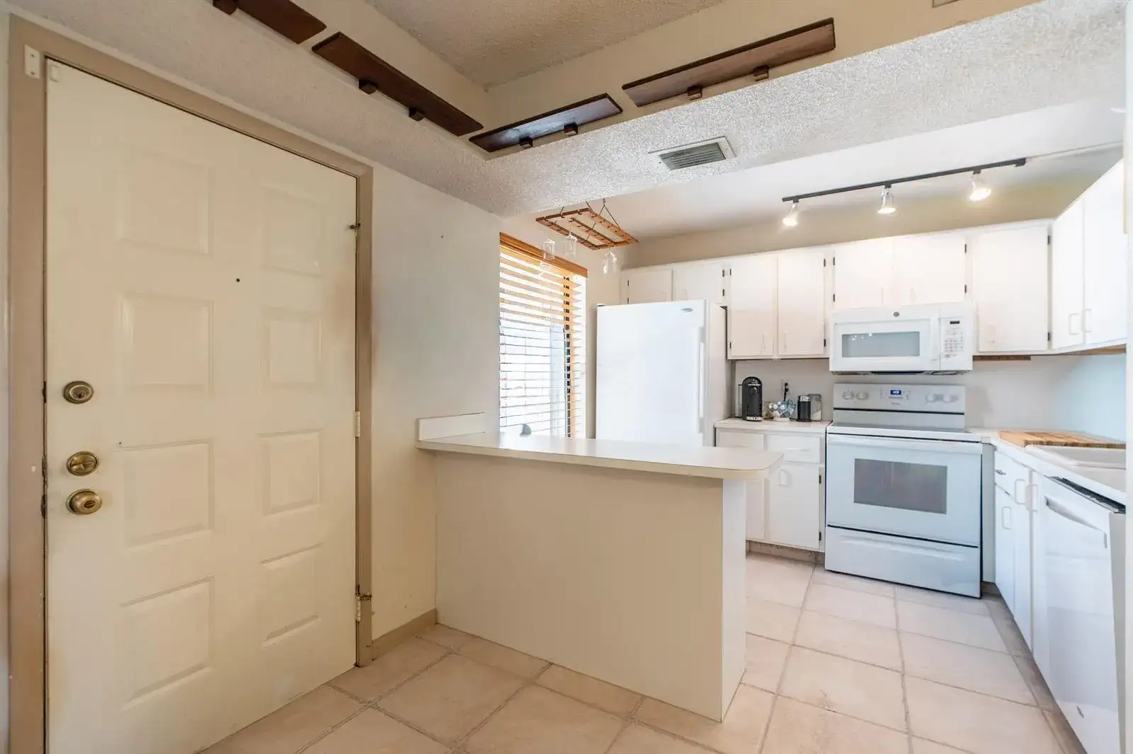 9819 NW 3rd Court # 3, Plantation FL 33324 photo 2