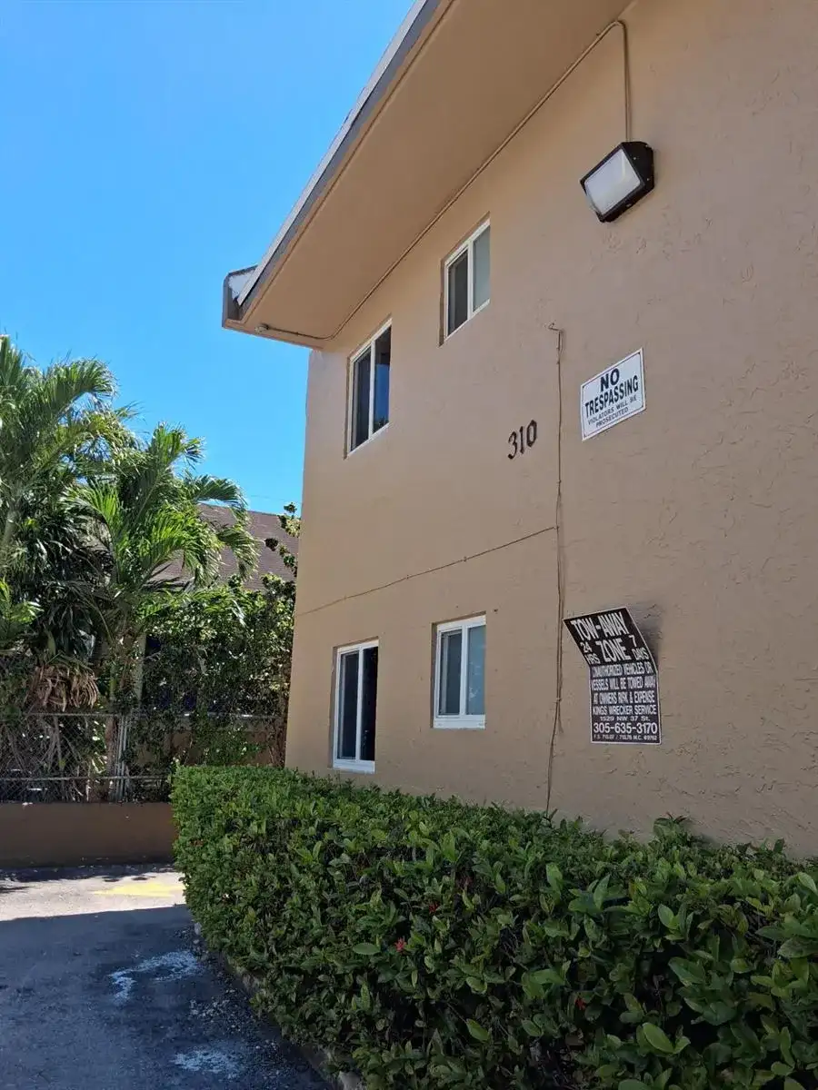 310 NW 16th Avenue # 1, Miami FL 33125 photo 2